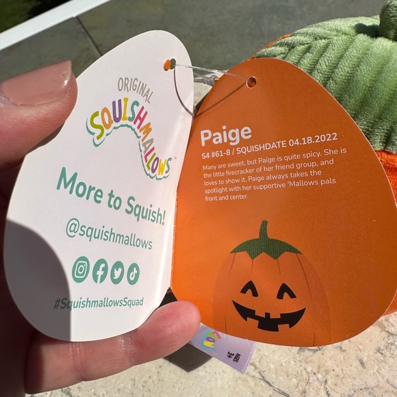 NWT 9 piece bundle Squishmallows, Ulta 5 piece bath set, slides & Batman duckie - Picture 11 of 17